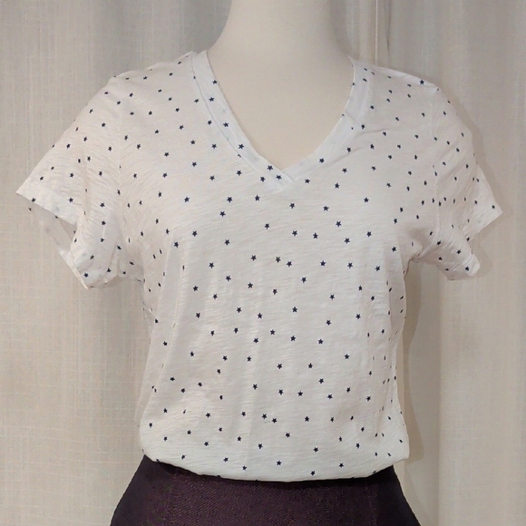 Christian Siriano Tops - White Star Print V-Neck Women's Top